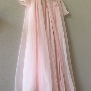 Beautiful Vintage Night Gown Set